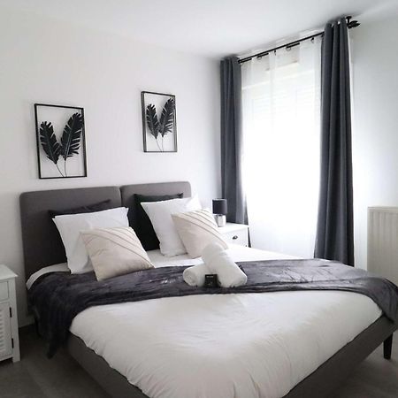 Apartamento Frenchy By Plaza Serris Exterior foto